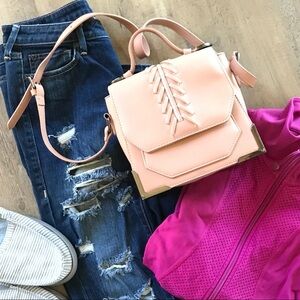 Nearly new Lionel handbag